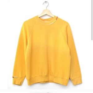 I stole my boyfriend’s shirt sweatshirt